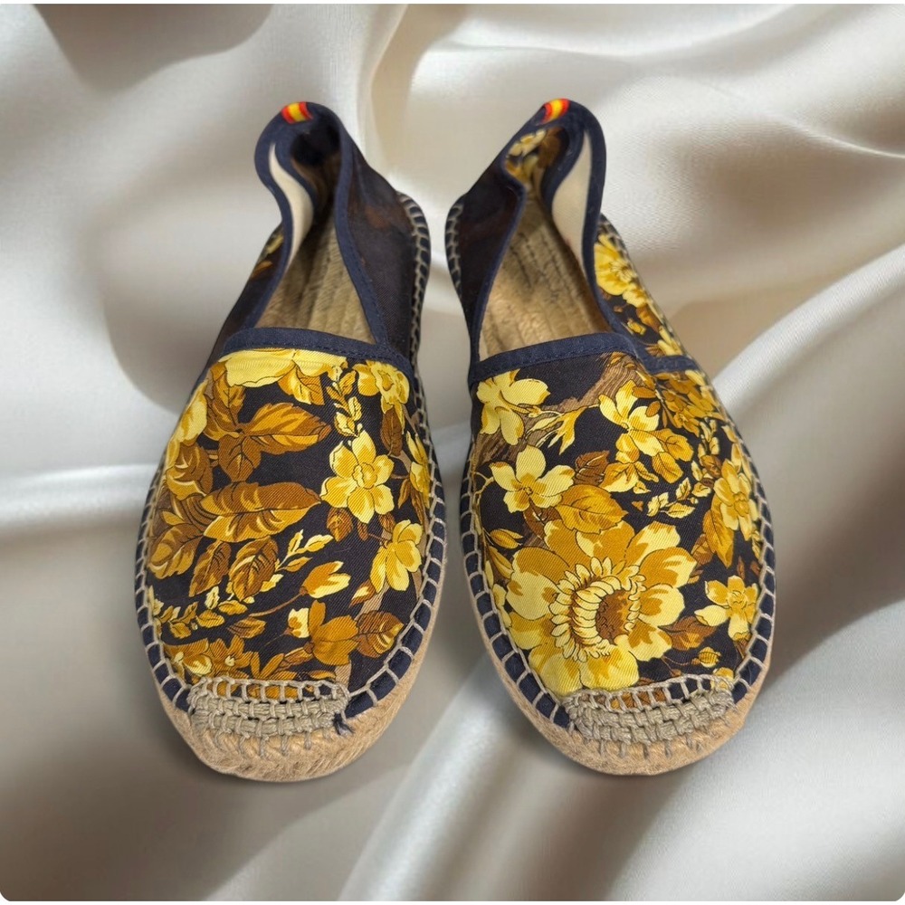 Respoke Floral Espadrilles‎ Size 37 Made In Spain Yellow Navy Slip On Flats